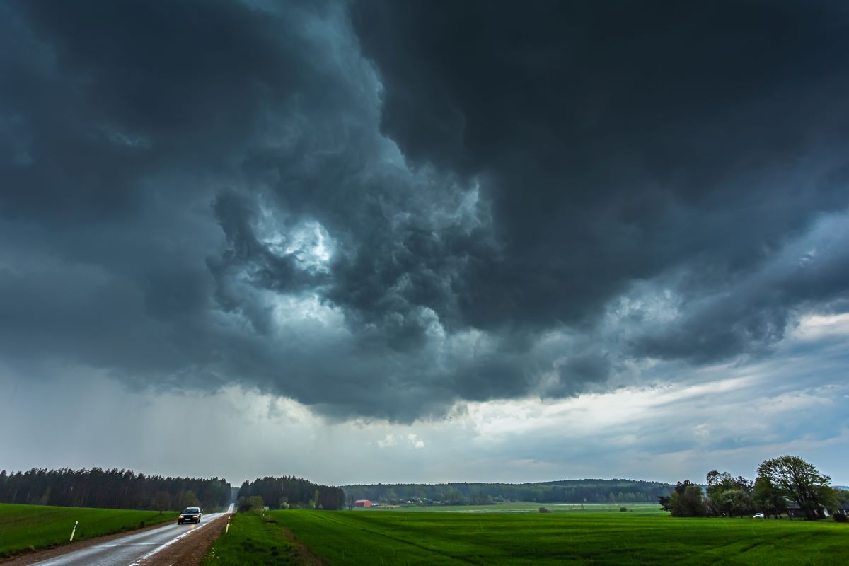 Sturm & Unwetter in Karlsruhe — Richtige Vorsorge und schnel